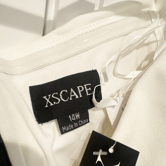 XSCAPE White/Black Off-The-Shoulder Colorblocked High Slit Gown Size 14W NWT - Picture 10 of 10